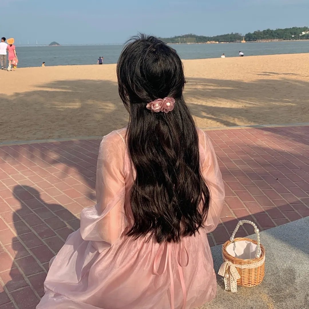 进阶的主母 高清封面